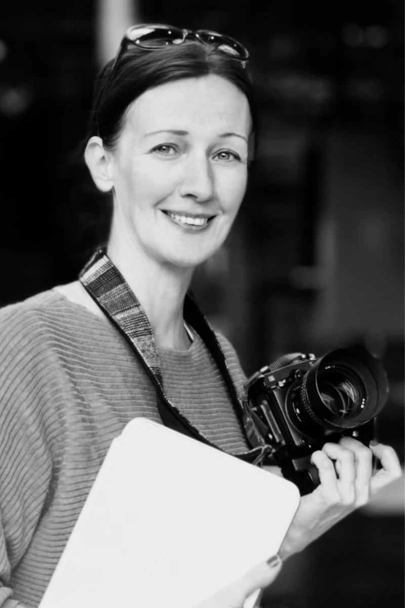 Personal Brand Fotografie in München - ausdrucksstarkes Schwarzweiß-Porträt von Silvia Beres mit Fokus auf das Auge